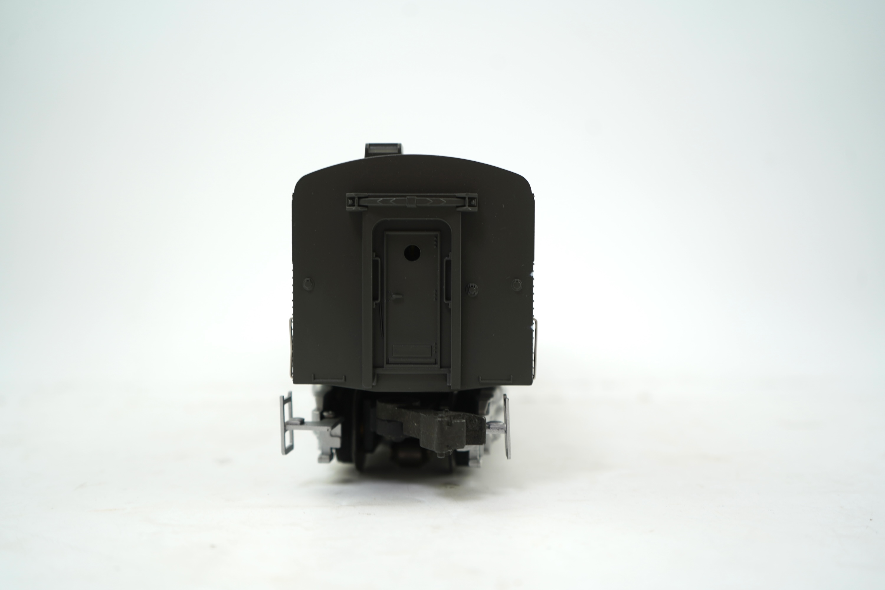 An 0 Gauge Lionel model of Alco PA-1 New York Central 2000, A1A-A1A diesel locomotive, powered for free rail operation, with owner’s manual.